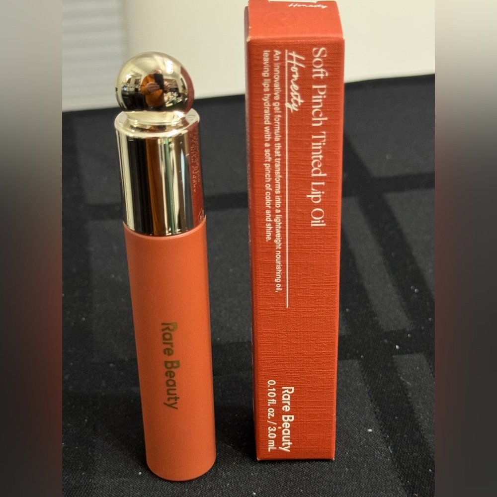 Rare Beauty Soft Pinch Tinted Lip Oil in Honesty